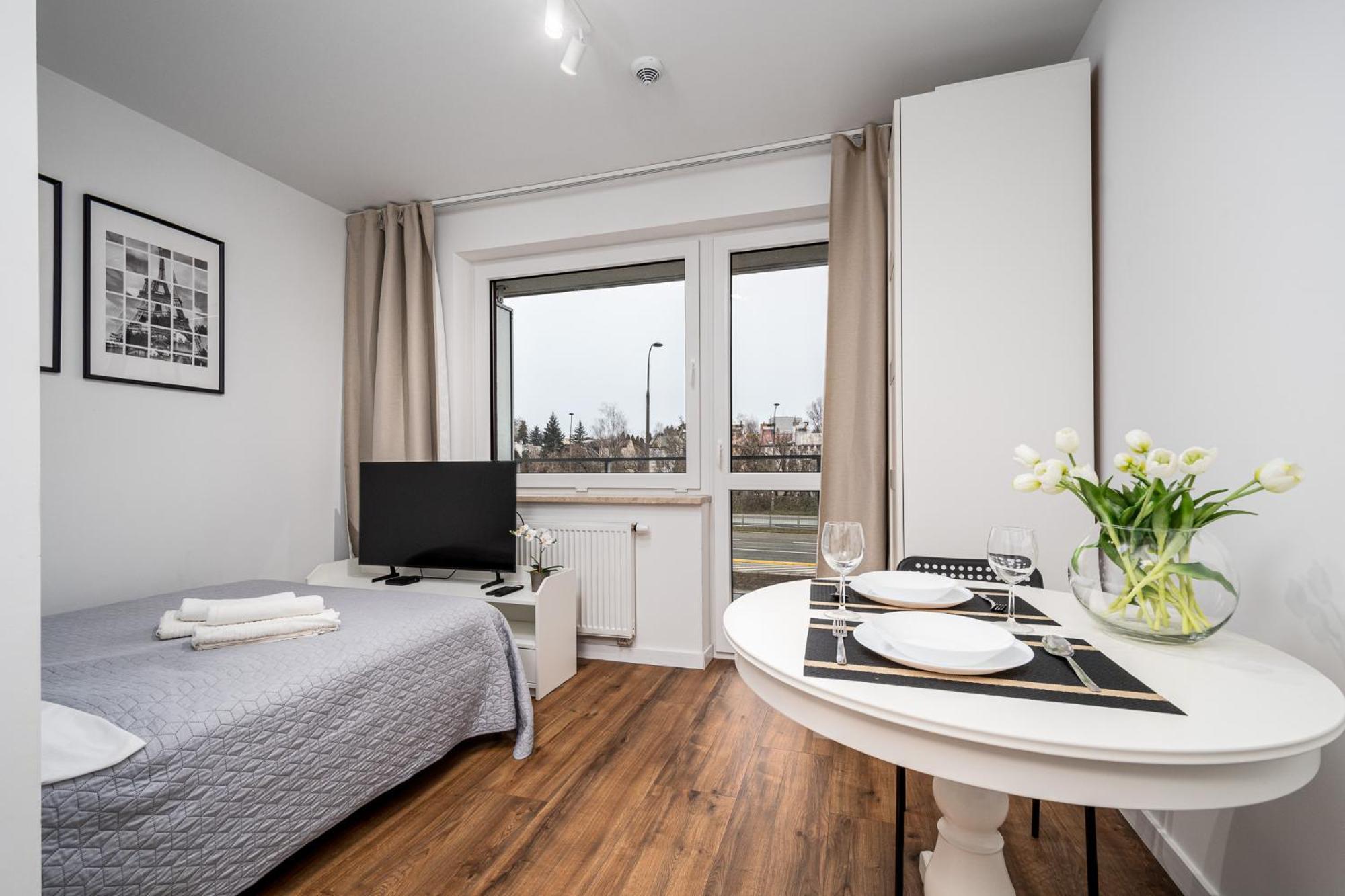Pileckiego 59 Free Parking By Perfect * Warschau
